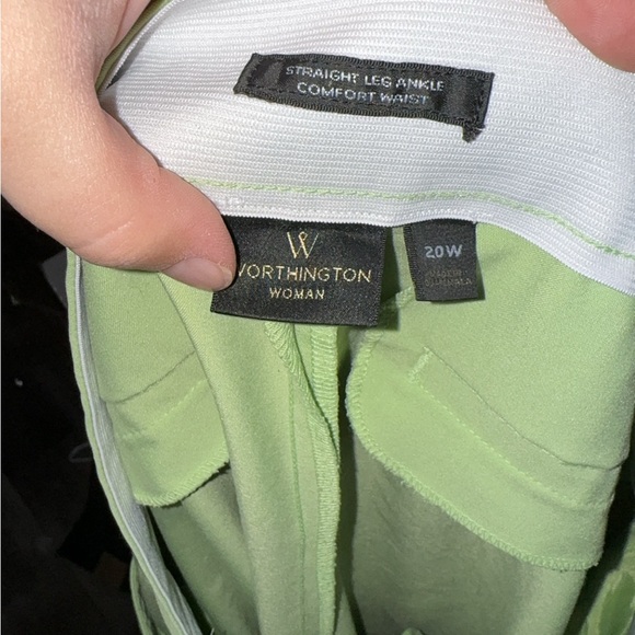 Size 20/1x Worthington Women’s pant suit. Light green color. - Picture 4 of 6